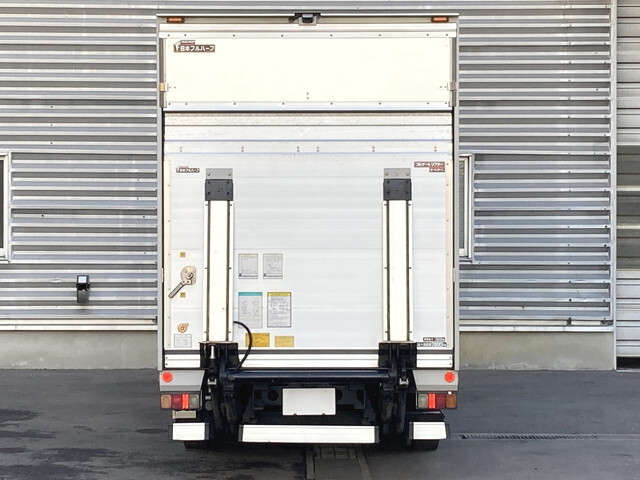 日野デュトロアルミバン小型（2t・3t）[写真02]