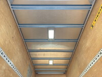 日野デュトロアルミバン小型（2t・3t）[写真25]