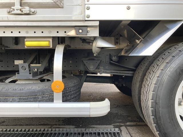 日野デュトロアルミバン小型（2t・3t）[写真31]