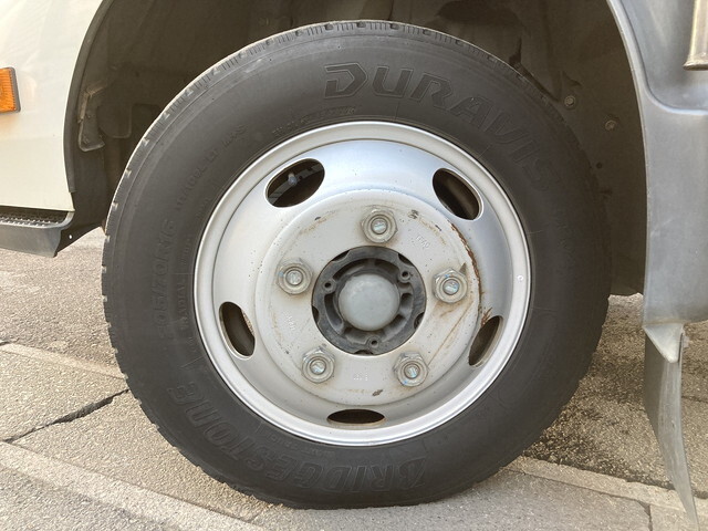 日野デュトロアルミバン小型（2t・3t）[写真32]