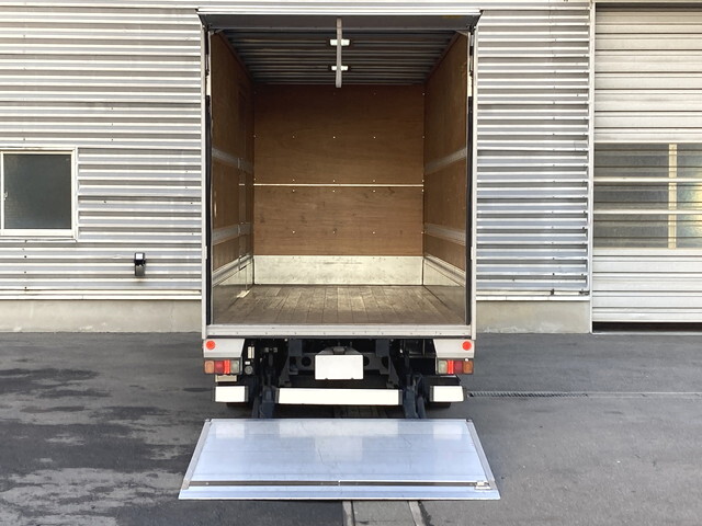 日野デュトロアルミバン小型（2t・3t）[写真05]