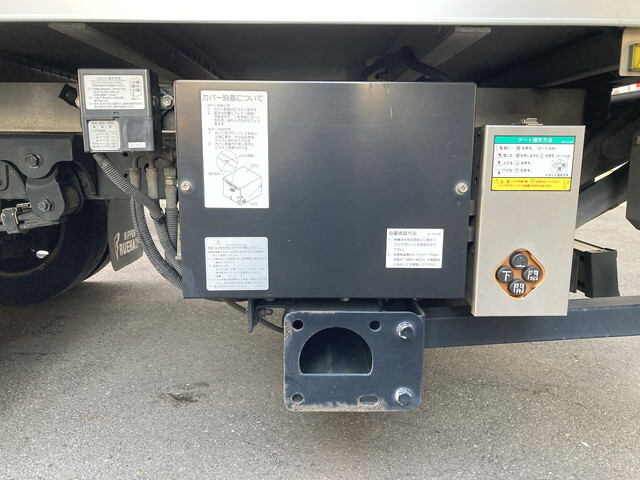 日野デュトロアルミバン小型（2t・3t）[写真09]