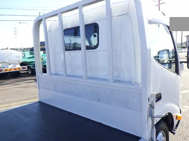 日野デュトロ平ボディ小型（2t・3t）[写真10]