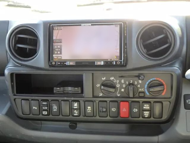 日野デュトロ平ボディ小型（2t・3t）[写真14]