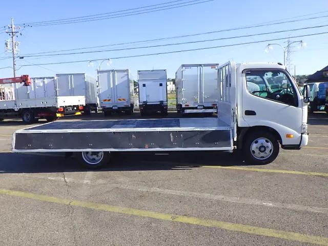 日野デュトロ平ボディ小型（2t・3t）[写真07]