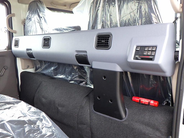 三菱ふそうキャンターダブルキャブ（Wキャブ）小型（2t・3t）[写真14]