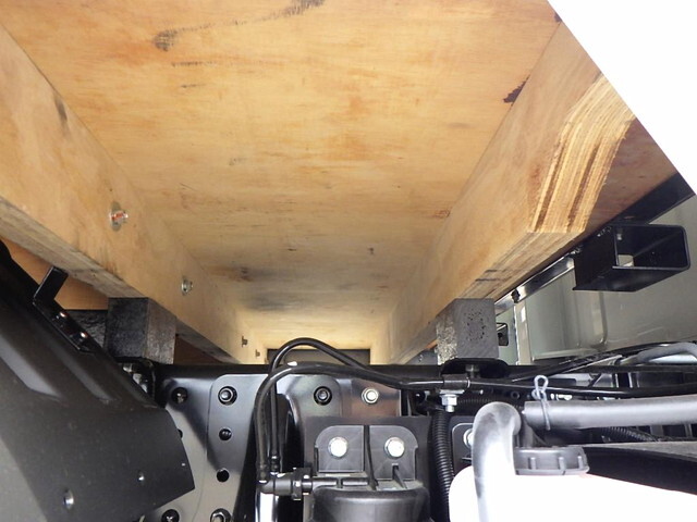 三菱ふそうキャンターダブルキャブ（Wキャブ）小型（2t・3t）[写真30]