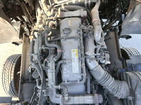 いすゞギガアルミウイング大型（10t）[写真15]