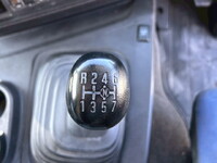 いすゞギガアルミウイング大型（10t）[写真27]