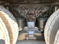 いすゞギガアルミウイング大型（10t）[写真38]