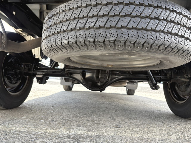 マツダボンゴ平ボディ小型（2t・3t）[写真17]