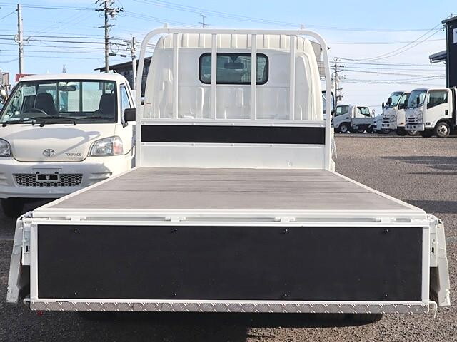 日野デュトロ平ボディ小型（2t・3t）[写真09]