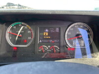 いすゞギガアルミウイング大型（10t）[写真25]