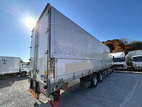 いすゞギガアルミウイング大型（10t）[写真02]