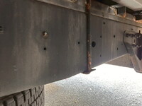 いすゞギガアルミウイング大型（10t）[写真37]