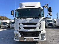 いすゞギガアルミウイング大型（10t）[写真05]