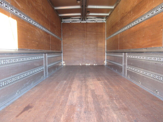 三菱ふそうファイターアルミウイング増トン（6t・8t）[写真34]