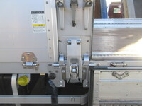 三菱ふそうファイターアルミウイング増トン（6t・8t）[写真38]