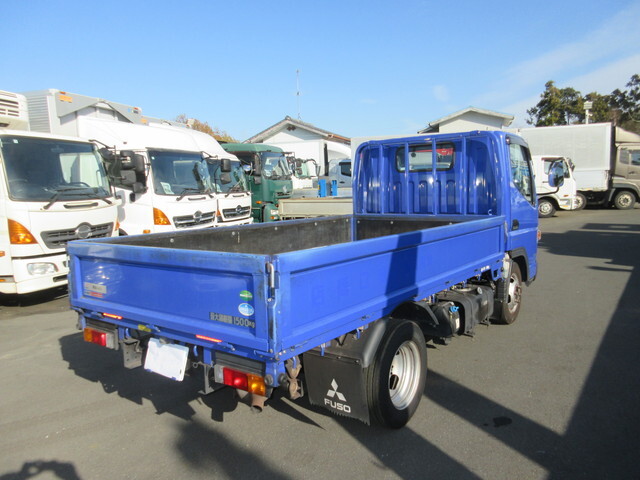 三菱ふそうキャンター平ボディ小型（2t・3t）[写真04]