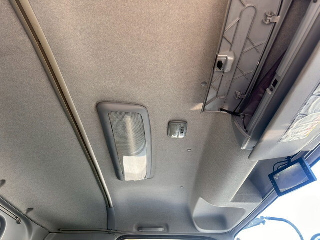 いすゞフォワードアルミウイング中型（4t）[写真21]