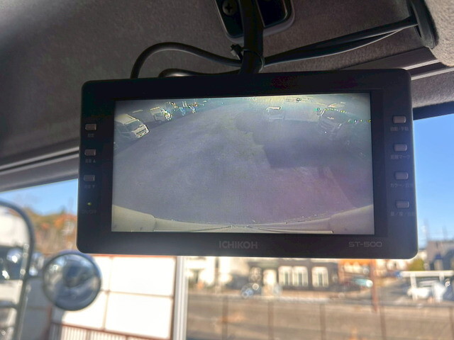 いすゞフォワードアルミウイング中型（4t）[写真28]