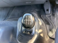 いすゞフォワードアルミウイング中型（4t）[写真30]