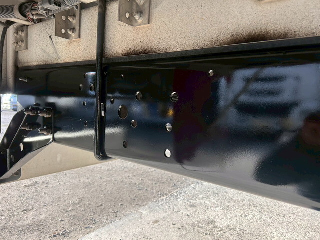 いすゞフォワードアルミウイング中型（4t）[写真35]