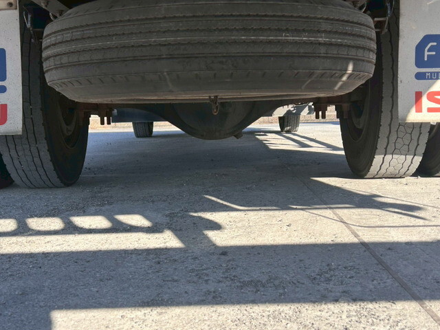 いすゞフォワードアルミウイング中型（4t）[写真39]