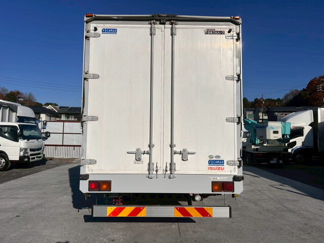 いすゞフォワードアルミウイング中型（4t）[写真04]