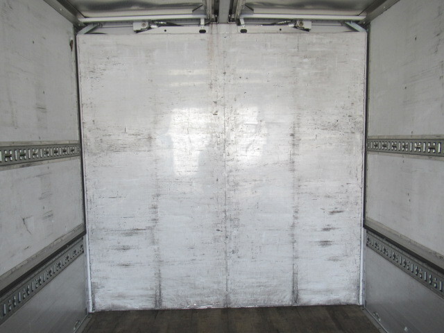 日野レンジャーアルミウイング中型（4t）[写真11]