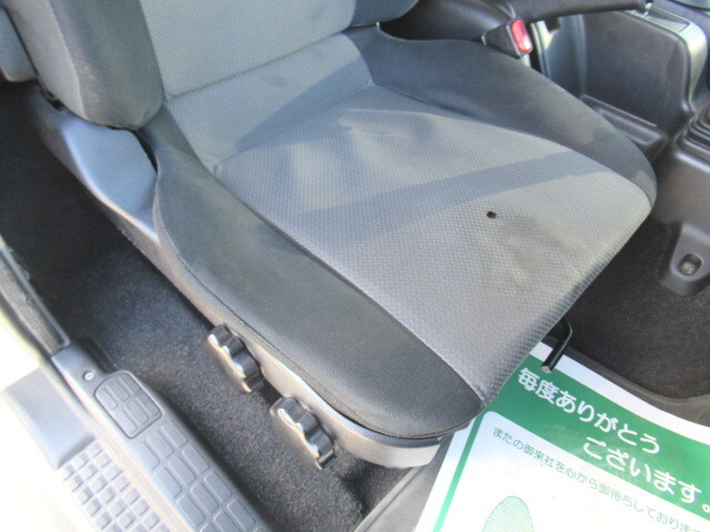 日野レンジャーアルミウイング中型（4t）[写真25]