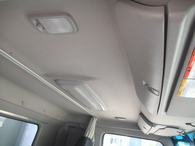 日野レンジャーアルミウイング中型（4t）[写真27]