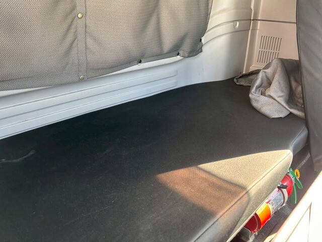 いすゞギガアルミウイング大型（10t）[写真23]