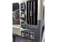 いすゞギガアルミウイング大型（10t）[写真30]