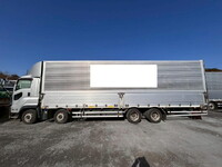 いすゞギガアルミウイング大型（10t）[写真09]