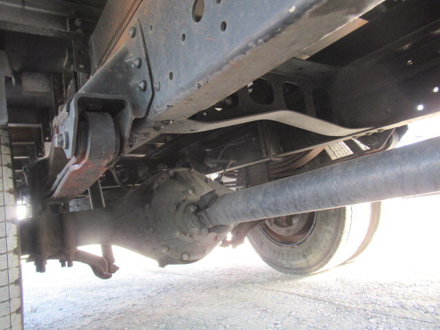 日野レンジャー幌ウイング中型（4t）[写真24]