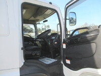 日野レンジャー幌ウイング中型（4t）[写真26]