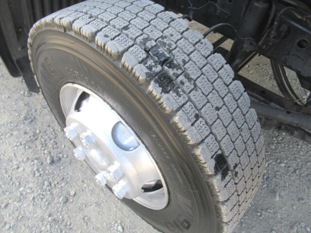 日野レンジャー幌ウイング中型（4t）[写真39]