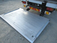 日野レンジャー幌ウイング中型（4t）[写真07]