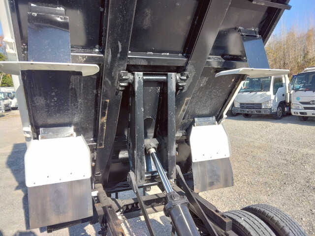 いすゞエルフダンプ小型（2t・3t）[写真23]