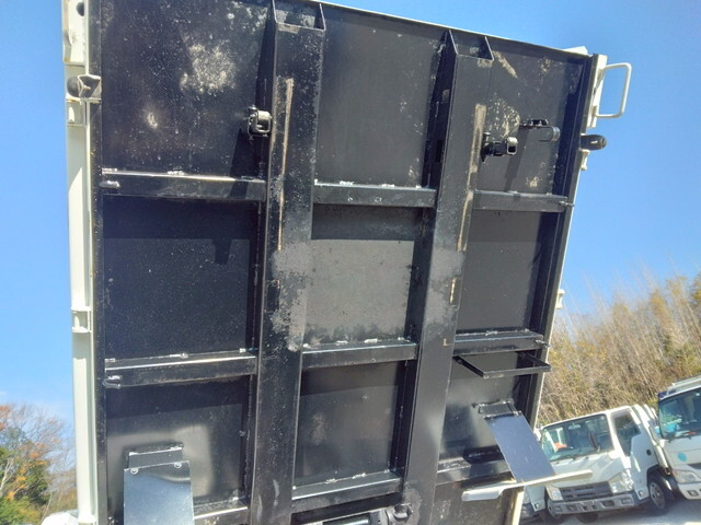 いすゞエルフダンプ小型（2t・3t）[写真24]