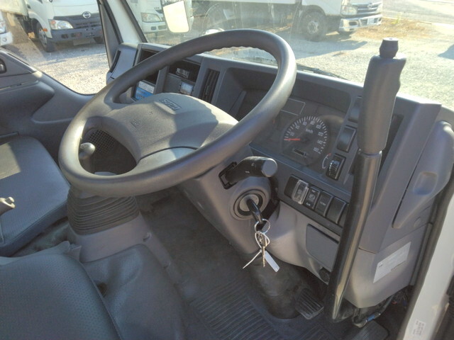 いすゞエルフダンプ小型（2t・3t）[写真32]