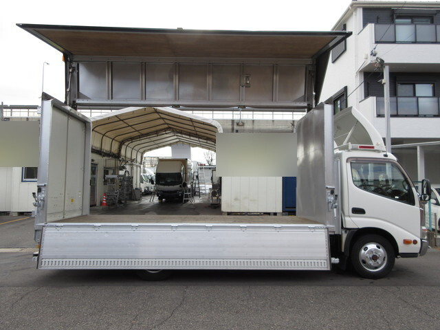 トヨタその他の車種アルミウイング小型（2t・3t）[写真11]