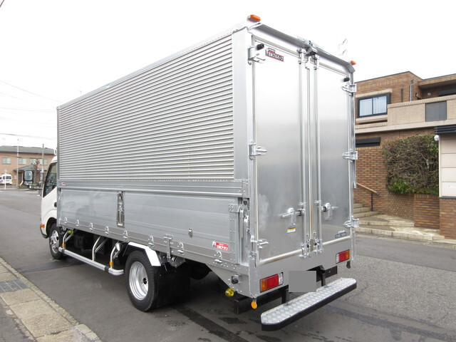 トヨタその他の車種アルミウイング小型（2t・3t）[写真02]