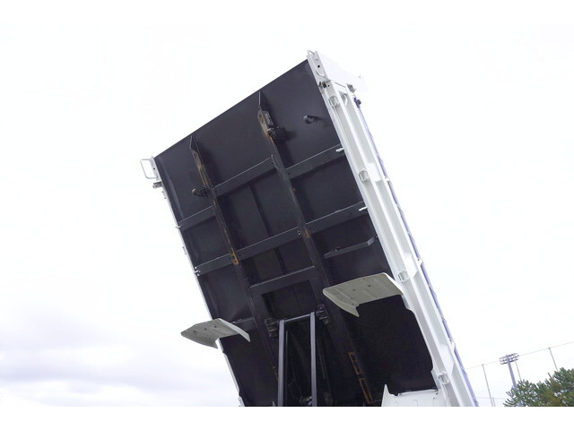 いすゞエルフダンプ小型（2t・3t）[写真20]