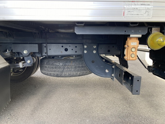 日野デュトロアルミバン小型（2t・3t）[写真11]