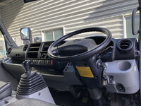 日野デュトロアルミバン小型（2t・3t）[写真16]