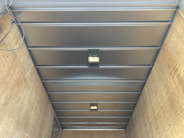 日野デュトロアルミバン小型（2t・3t）[写真24]