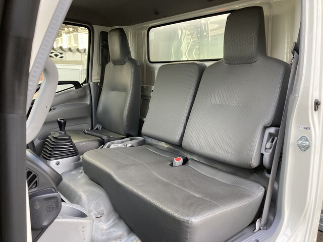 日野デュトロアルミバン小型（2t・3t）[写真38]