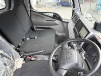 三菱ふそうキャンター平ボディ小型（2t・3t）[写真30]